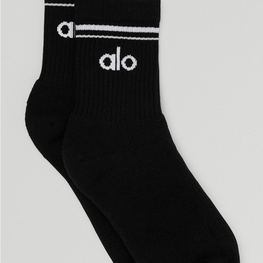 Alo Yoga Unisex Half-Crew Throwback Sock